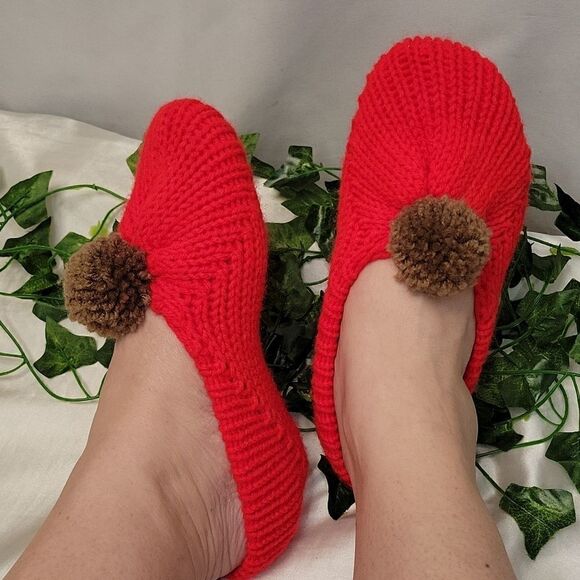 Handmade crochet vintage slipper booties  NWOT  Fits up to a women's size 8 - Picture 1 of 5